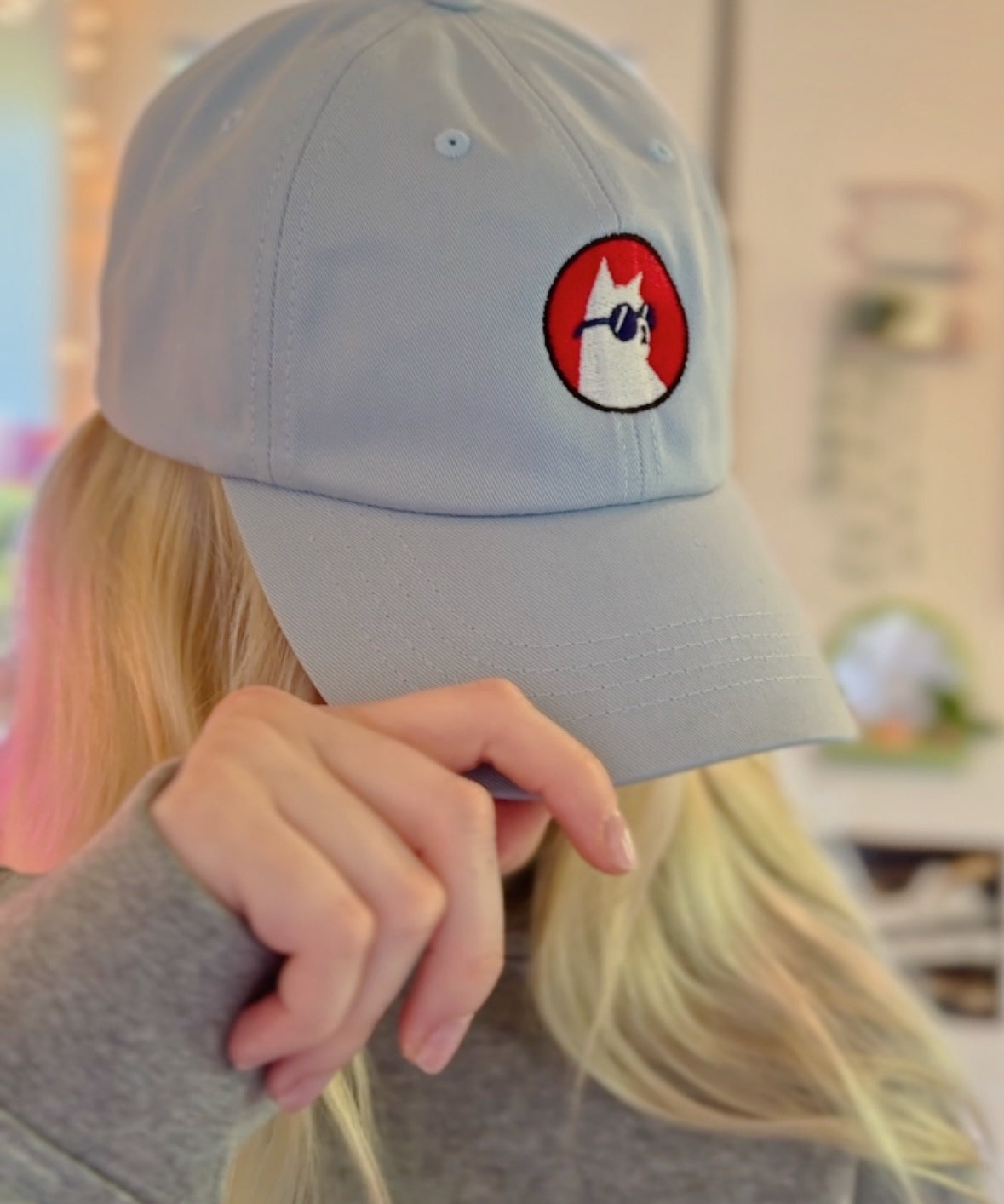 Logo_Hat_1.jpg